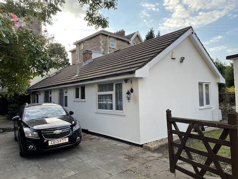 3-Bed room Tivoli Bungalow