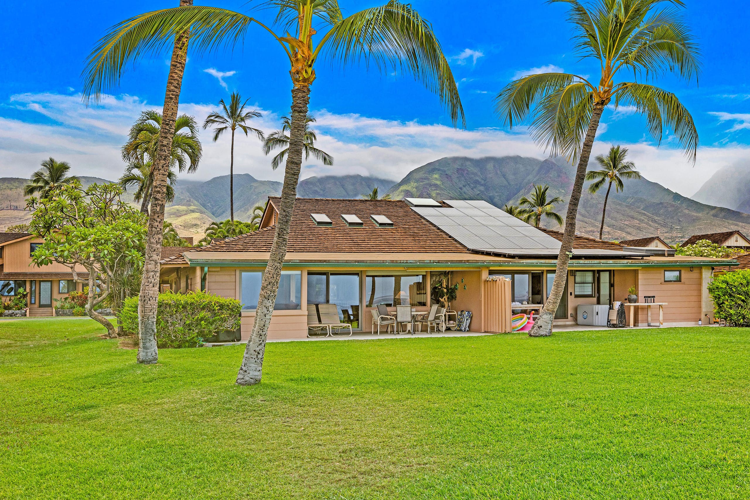 Townhouse in Lahaina · ★5.0 · 2 bedrooms · 3 beds · 2 baths - Image 83