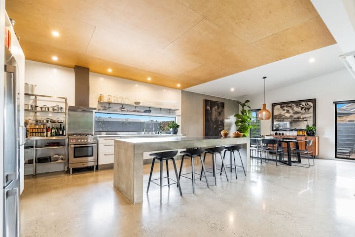 Waves – Lennox Head