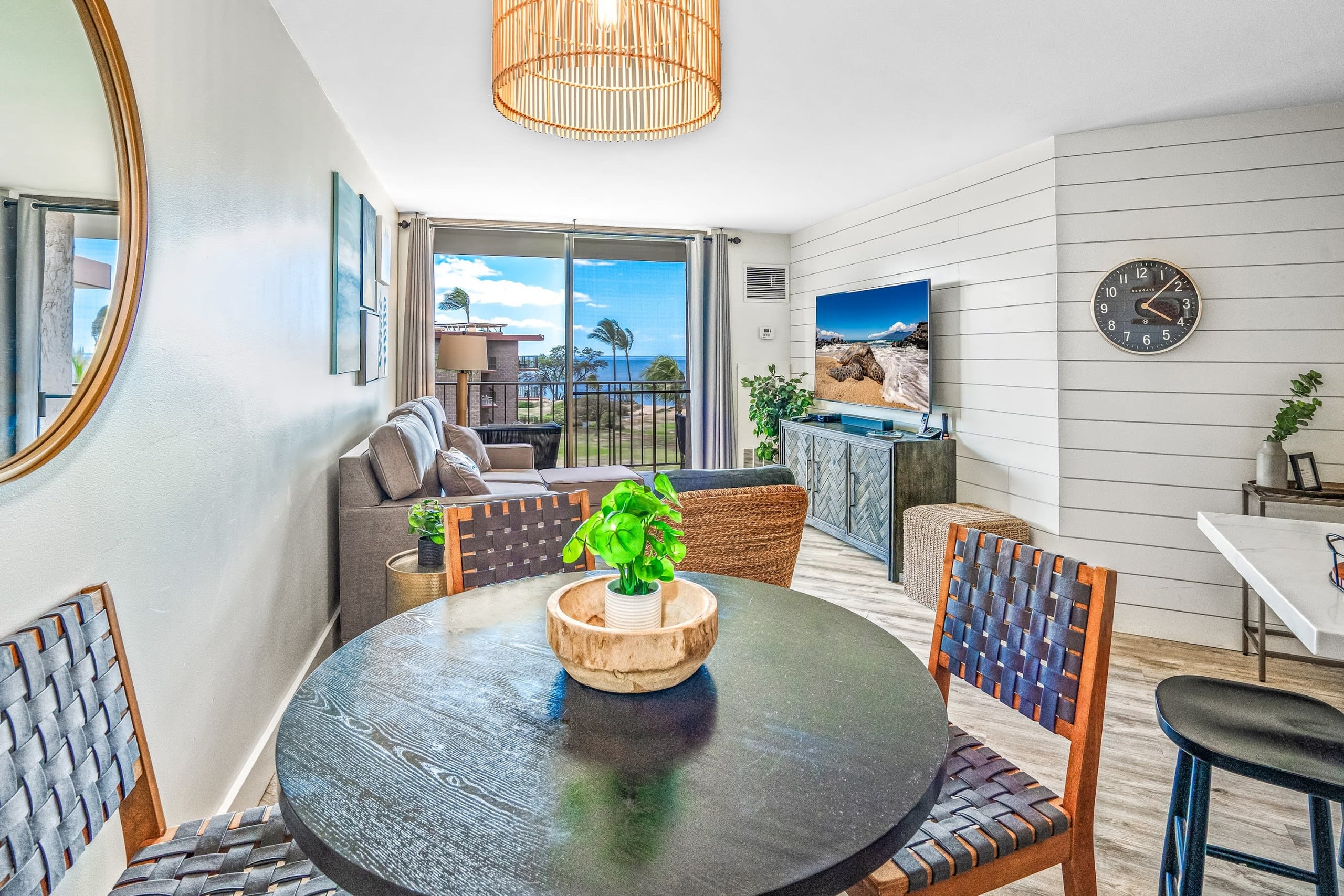 Condo in Kihei · ★4.97 · 1 bedroom · 2 beds · 1 private bath - Image 5