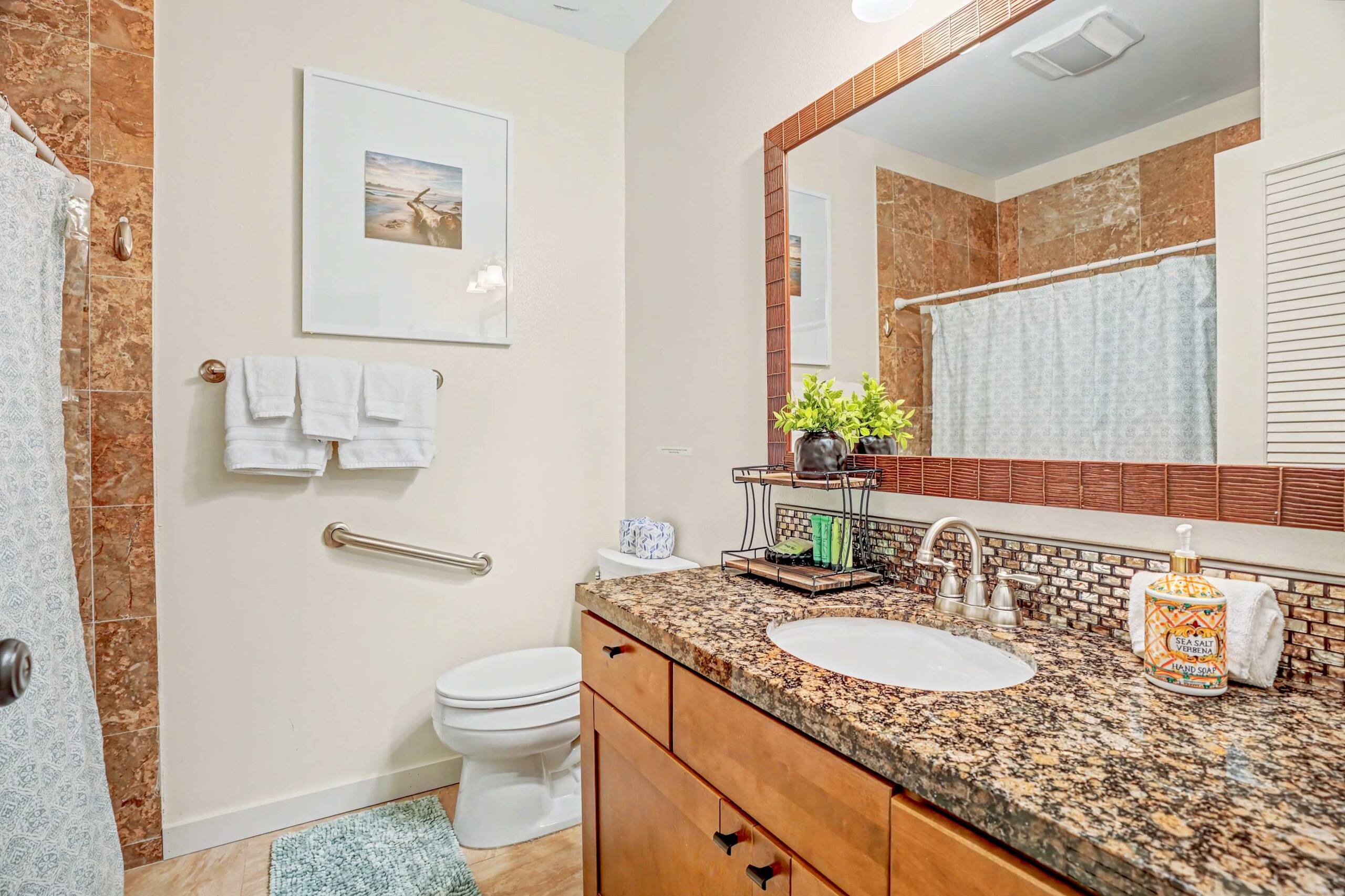 Condo in Kapaa · ★5.0 · 1 bedroom · 1 bed · 2 baths - Image 15