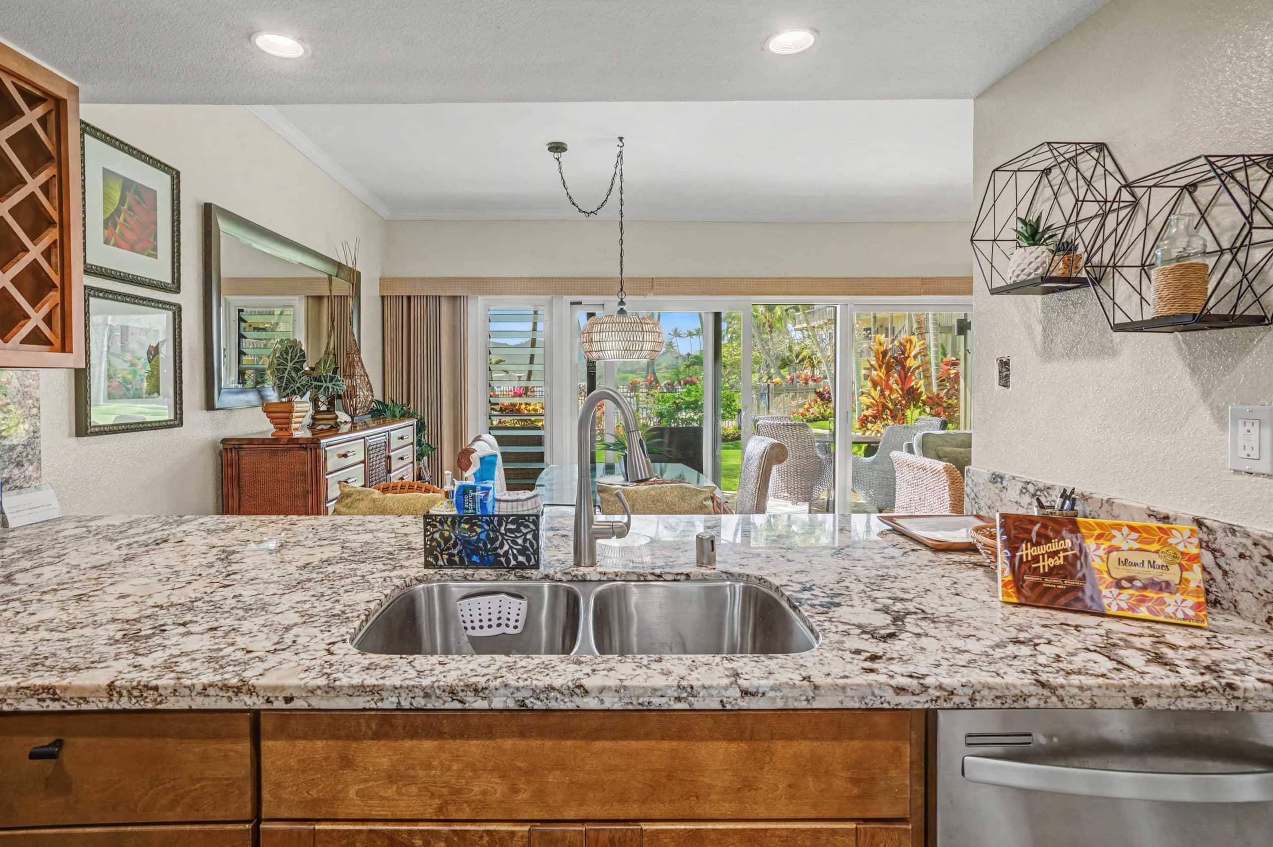 Condo in Kapaa · ★5.0 · 1 bedroom · 1 bed · 2 baths - Image 4