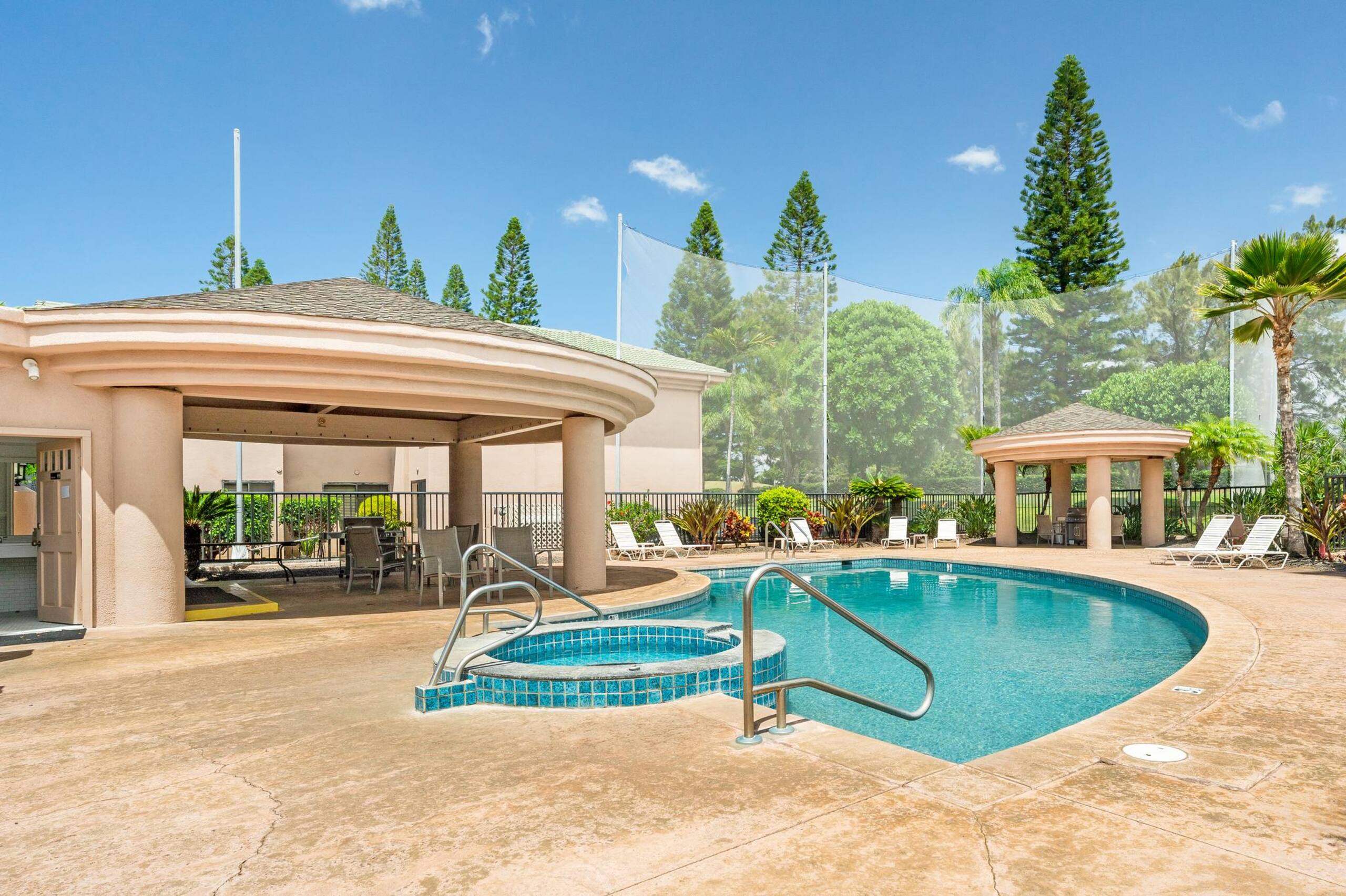 Golf course condo w/ ocean view lanai - Photo 44