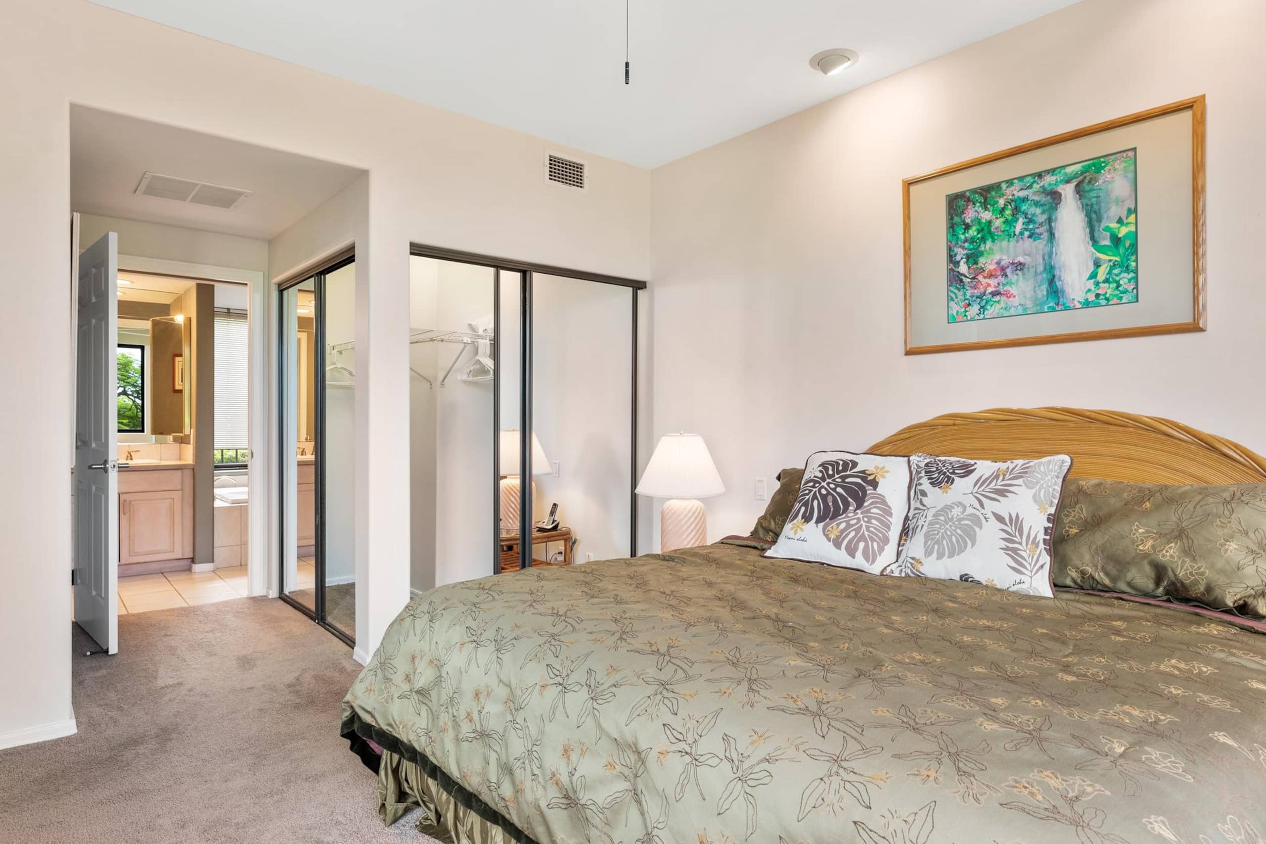 Golf course condo w/ ocean view lanai - Photo 29