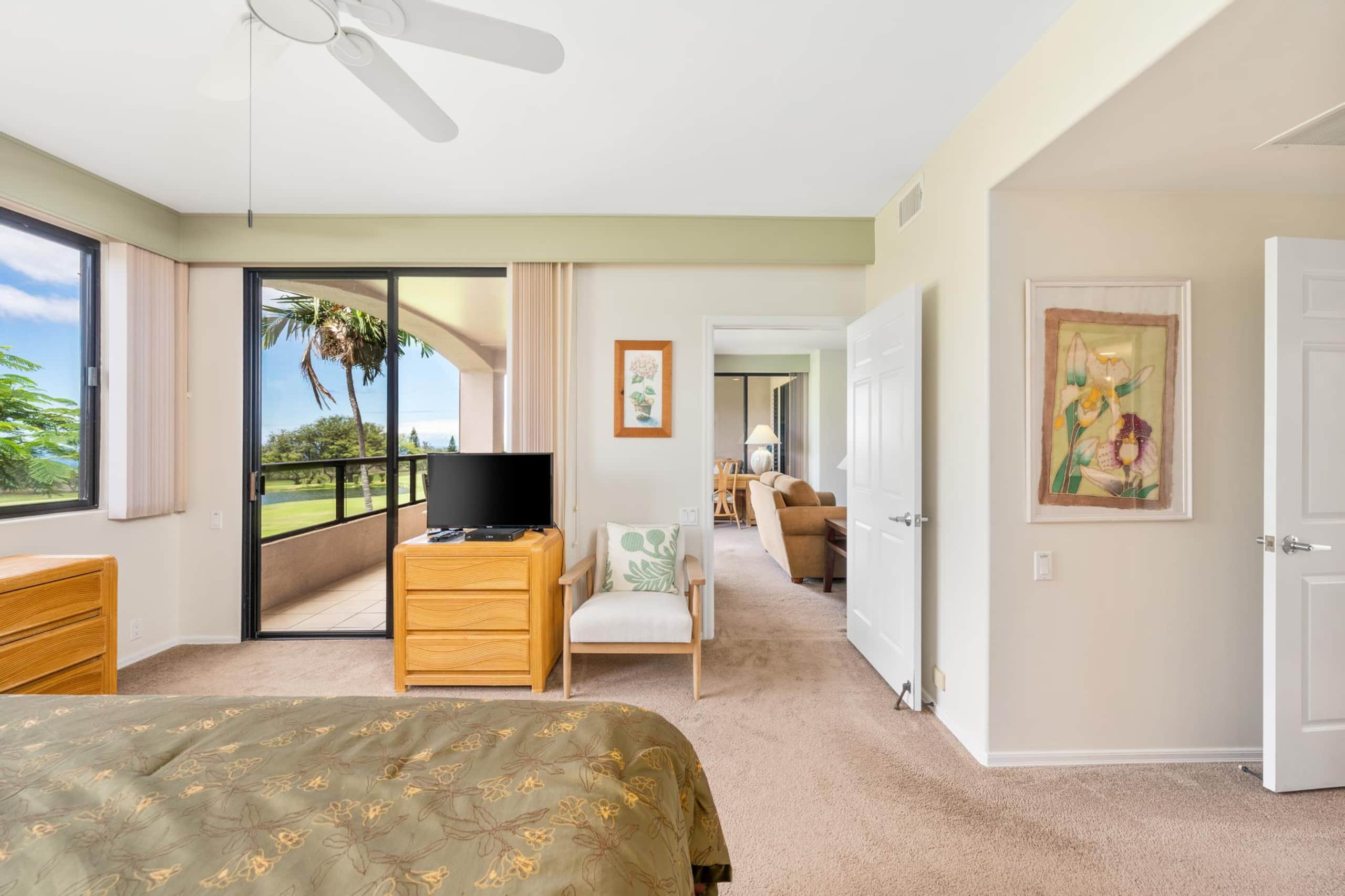 Golf course condo w/ ocean view lanai - Photo 32