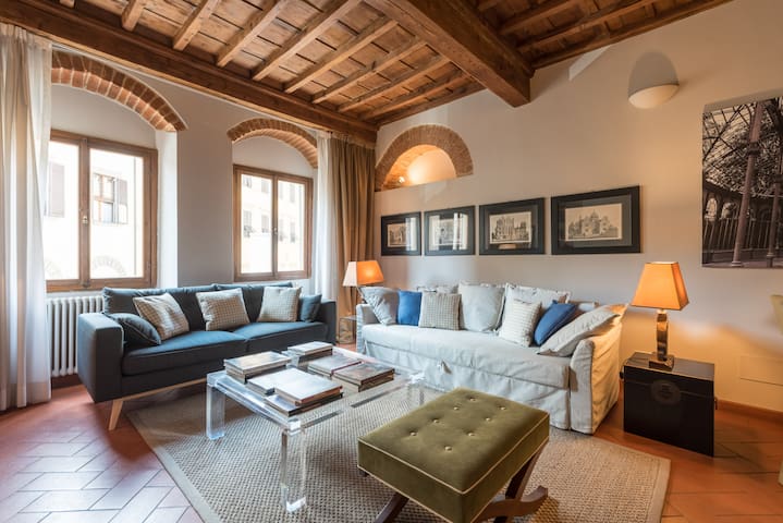 Heart Of Florence – Stylish Family Apartment