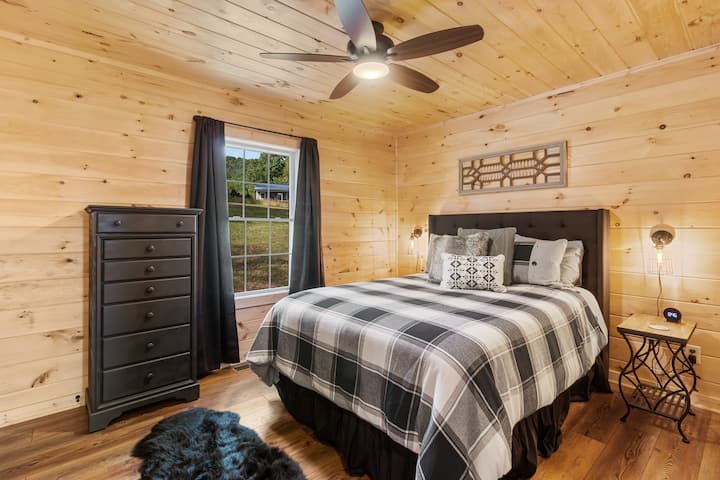 Queen bedroom on main floor