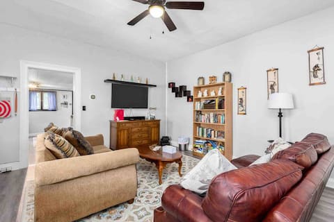 Historic Campbell House by the Falls