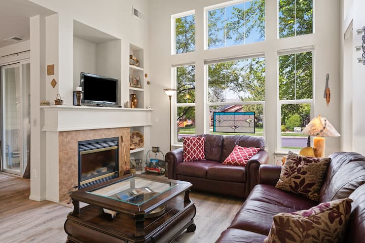 Old Mill Proxi - Hot Tub, Steps To Old Mill, Close To Downtown, Fireplace, Ac, Pet Friendly - Bend, OR
