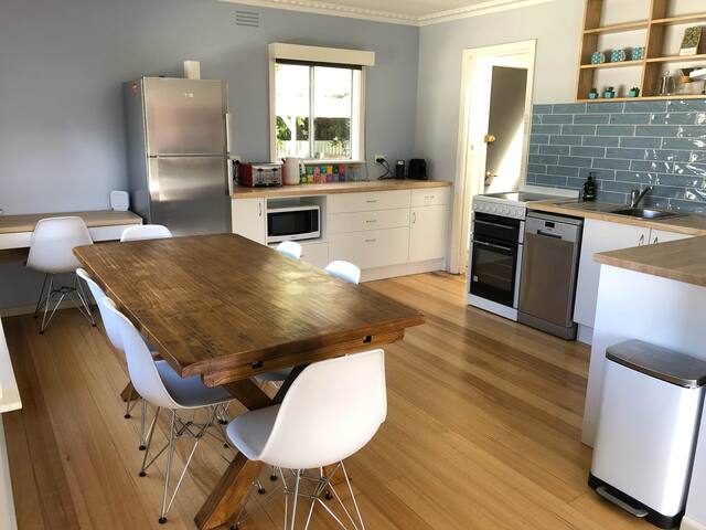 Diana Cottage Apollo Bay gallery image 2