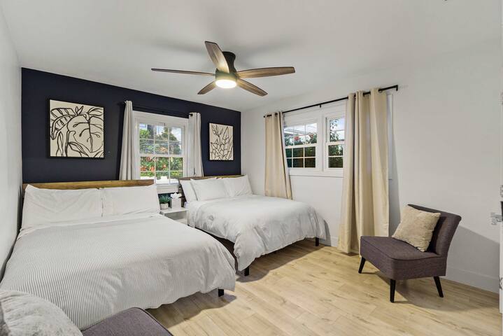 The California III – A Luxury Mission Hills Duplex gallery image 5