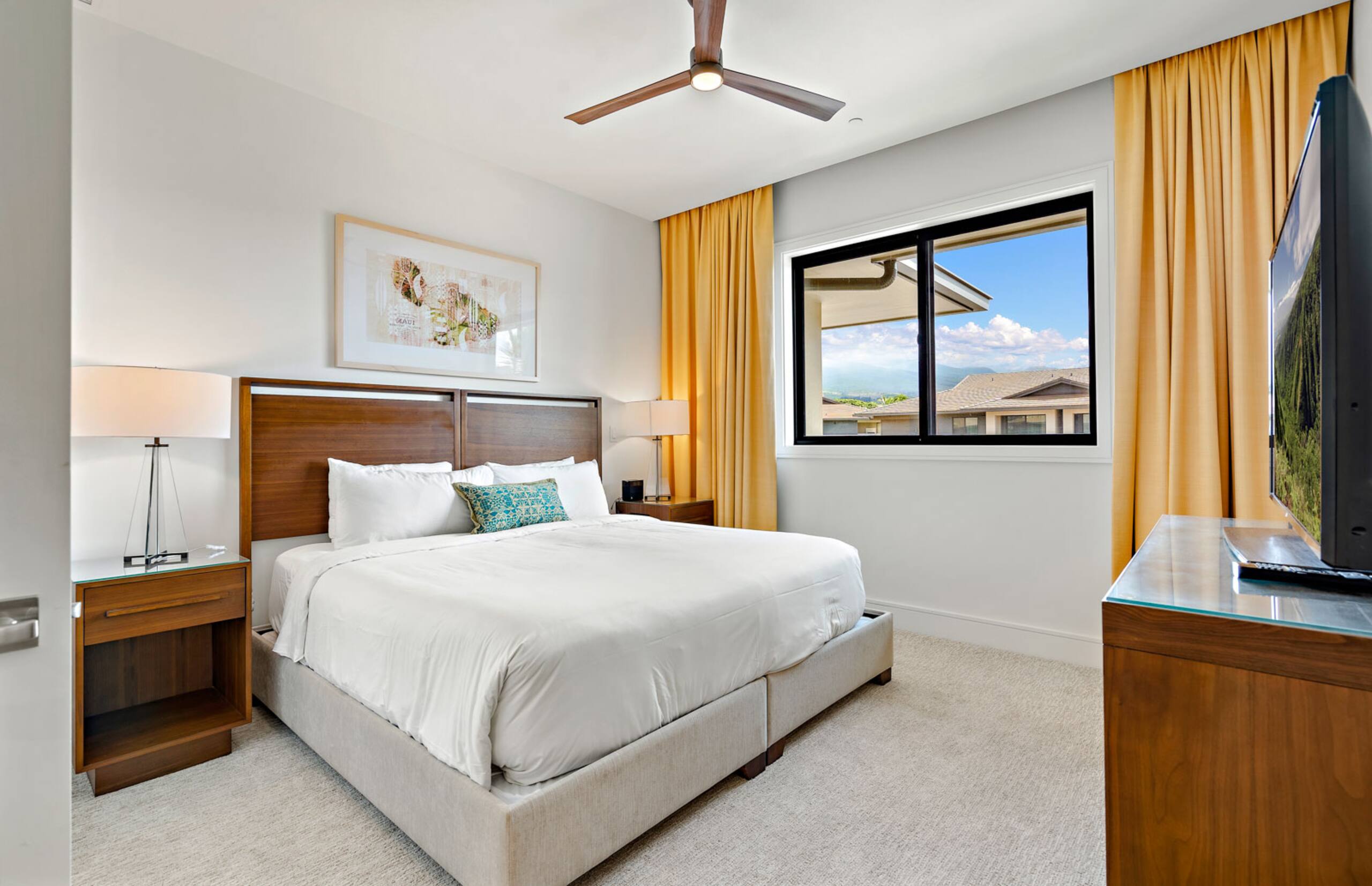 Condo in Lahaina · ★4.96 · 3 bedrooms · 4 beds · 3 baths - Image 28