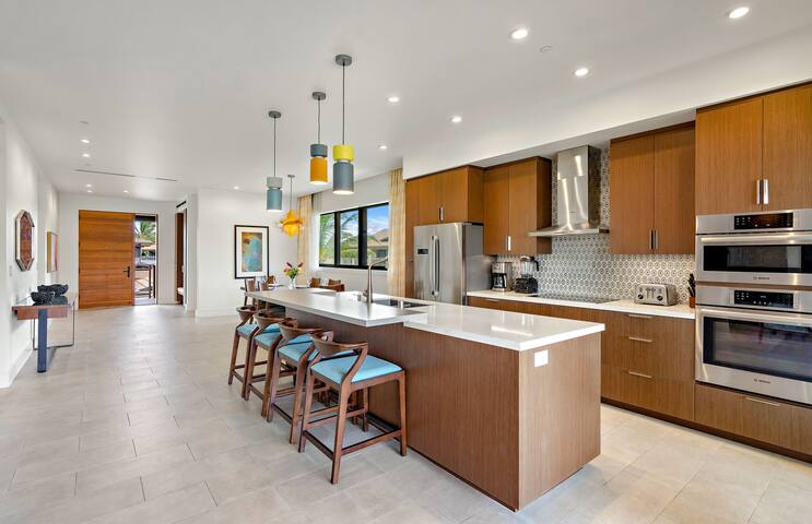 Maui Resort Rentals: Luana Garden Villas 14C gallery image 5