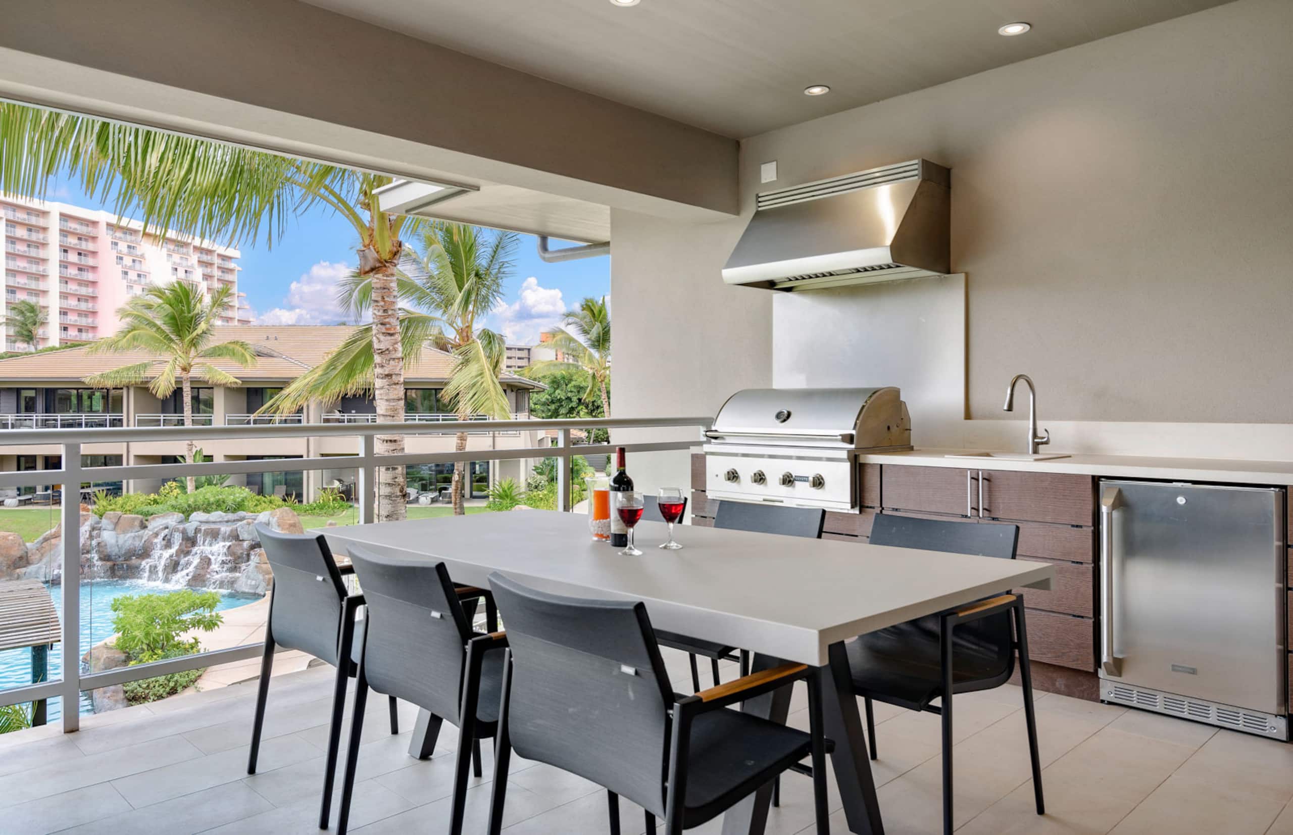Condo in Lahaina · ★4.96 · 3 bedrooms · 4 beds · 3 baths - Image 16