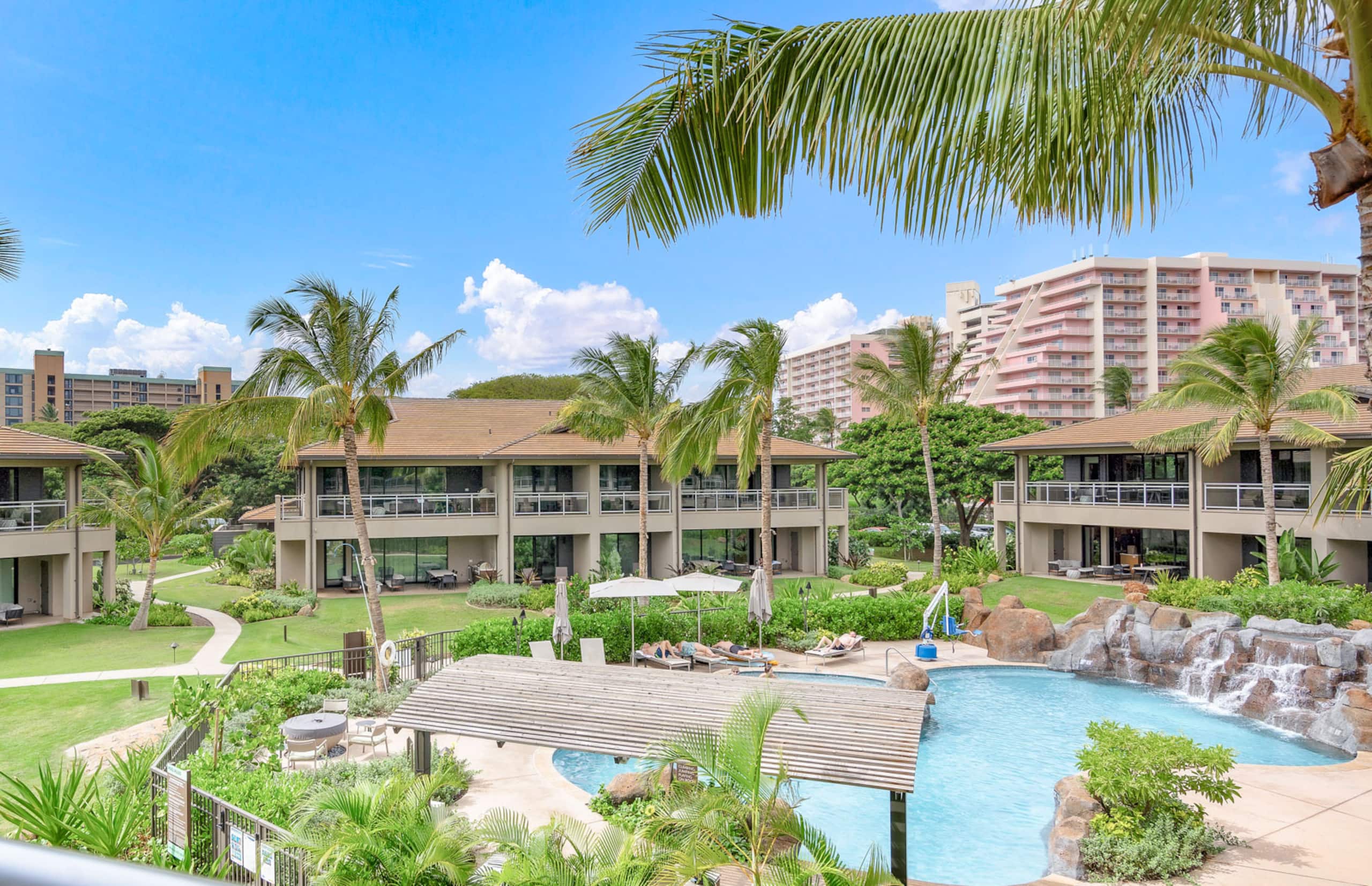Condo in Lahaina · ★4.96 · 3 bedrooms · 4 beds · 3 baths - Image 13