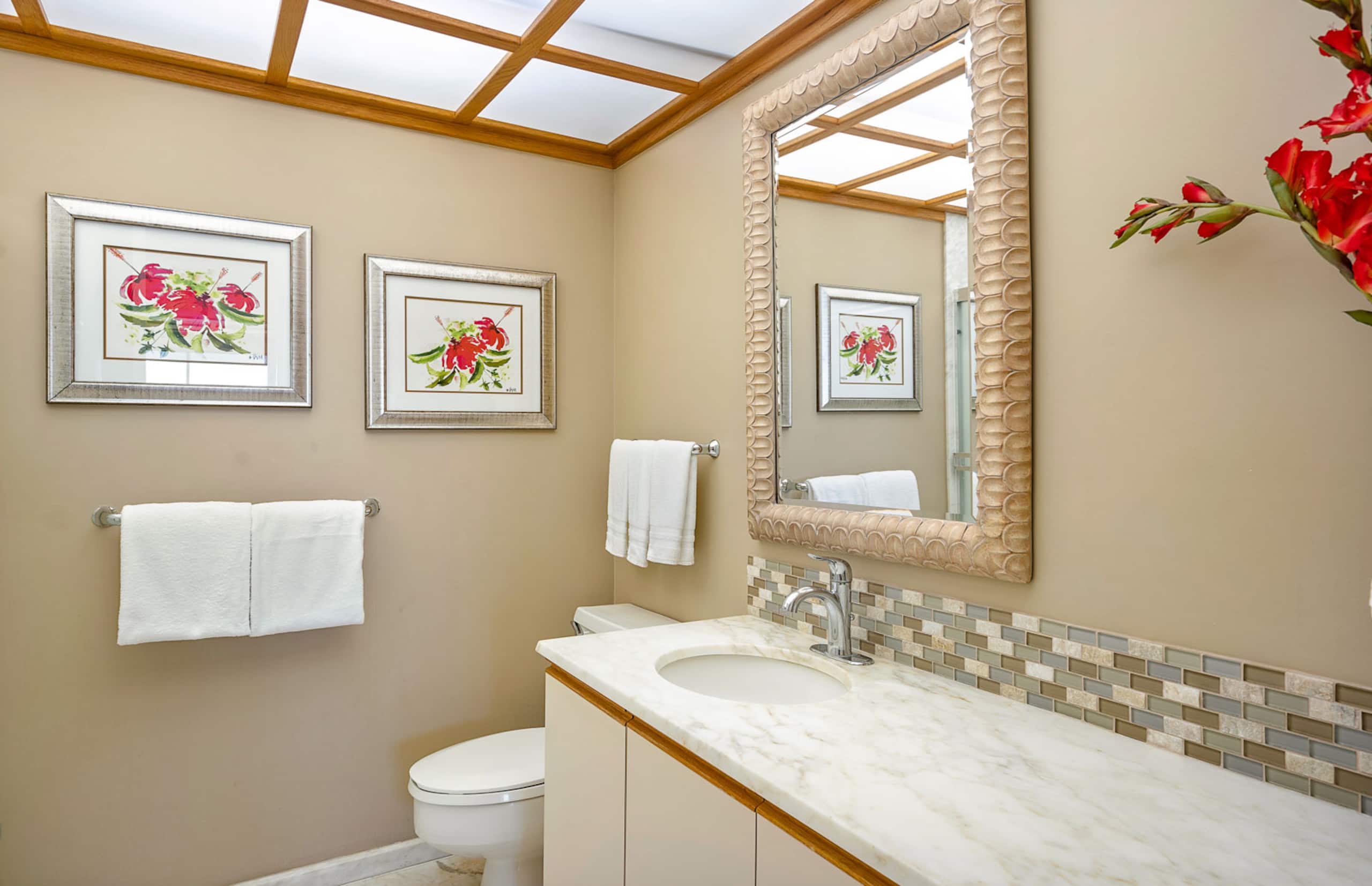 Condo in Lahaina · ★5.0 · 1 bedroom · 2 beds · 2 baths - Image 16