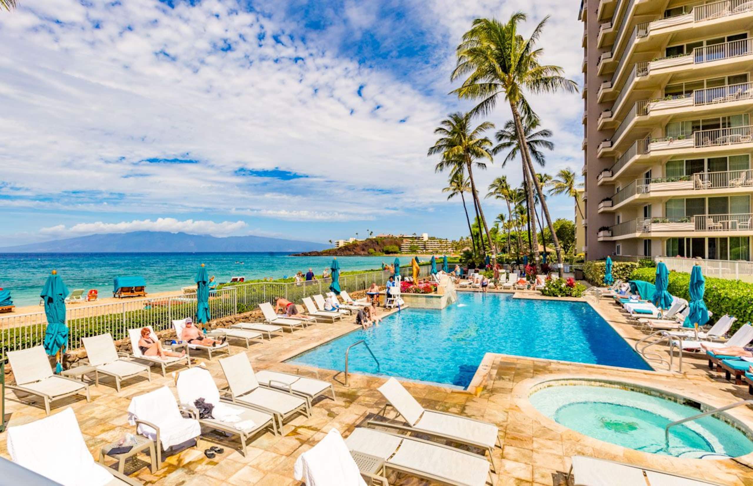 Condo in Lahaina · ★5.0 · 1 bedroom · 2 beds · 2 baths - Image 28