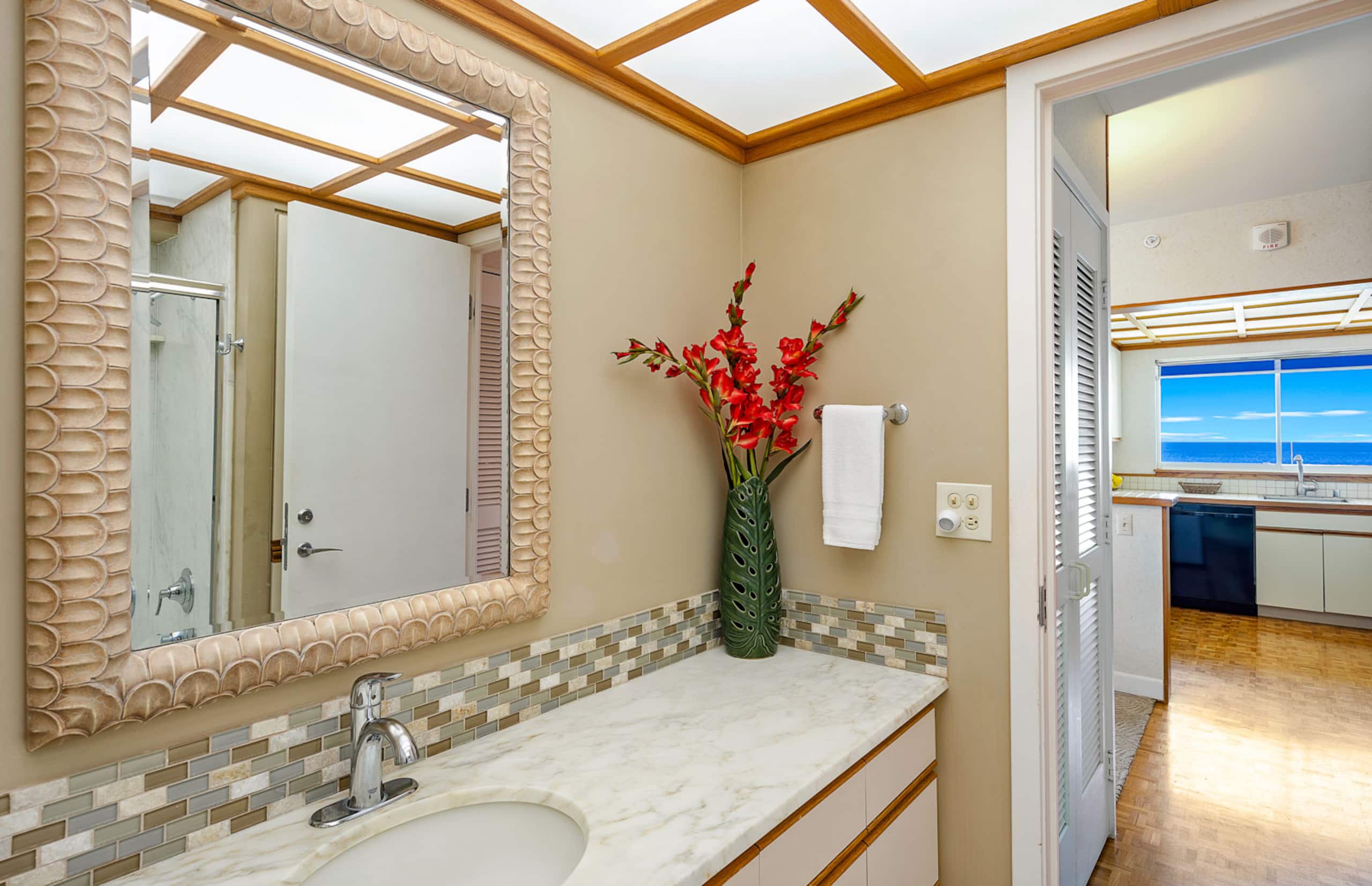 Condo in Lahaina · ★5.0 · 1 bedroom · 2 beds · 2 baths - Image 17