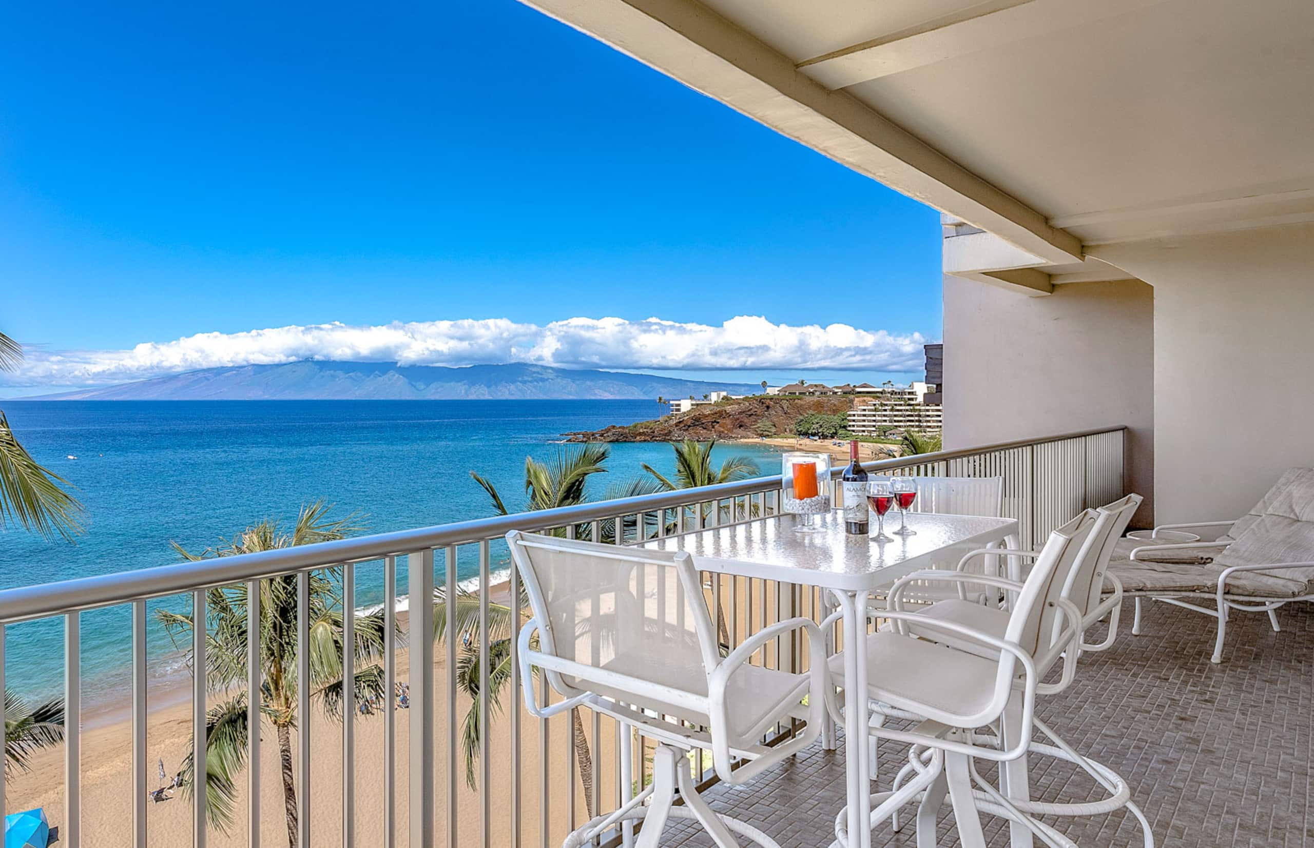 Condo in Lahaina · ★5.0 · 1 bedroom · 2 beds · 2 baths - Image 1