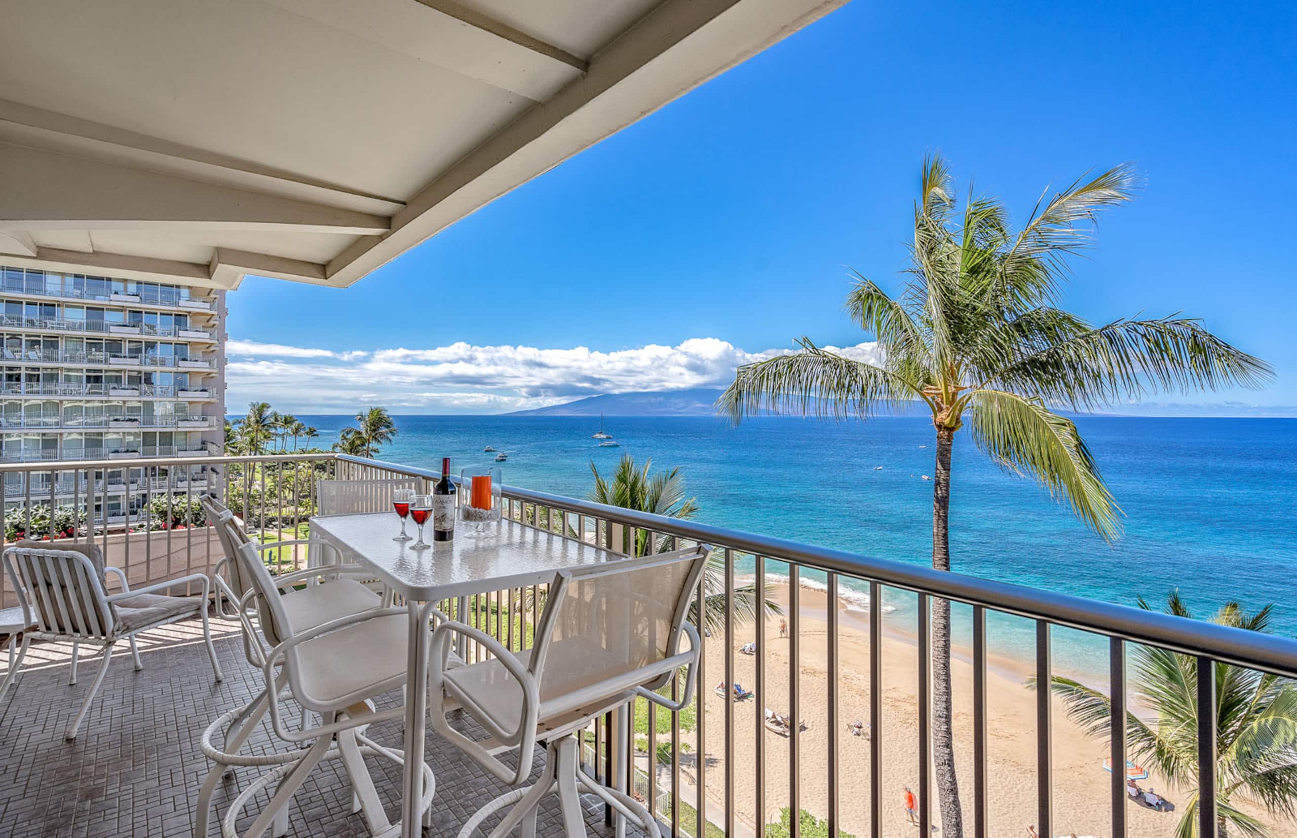 Condo in Lahaina · ★5.0 · 1 bedroom · 2 beds · 2 baths - Image 3