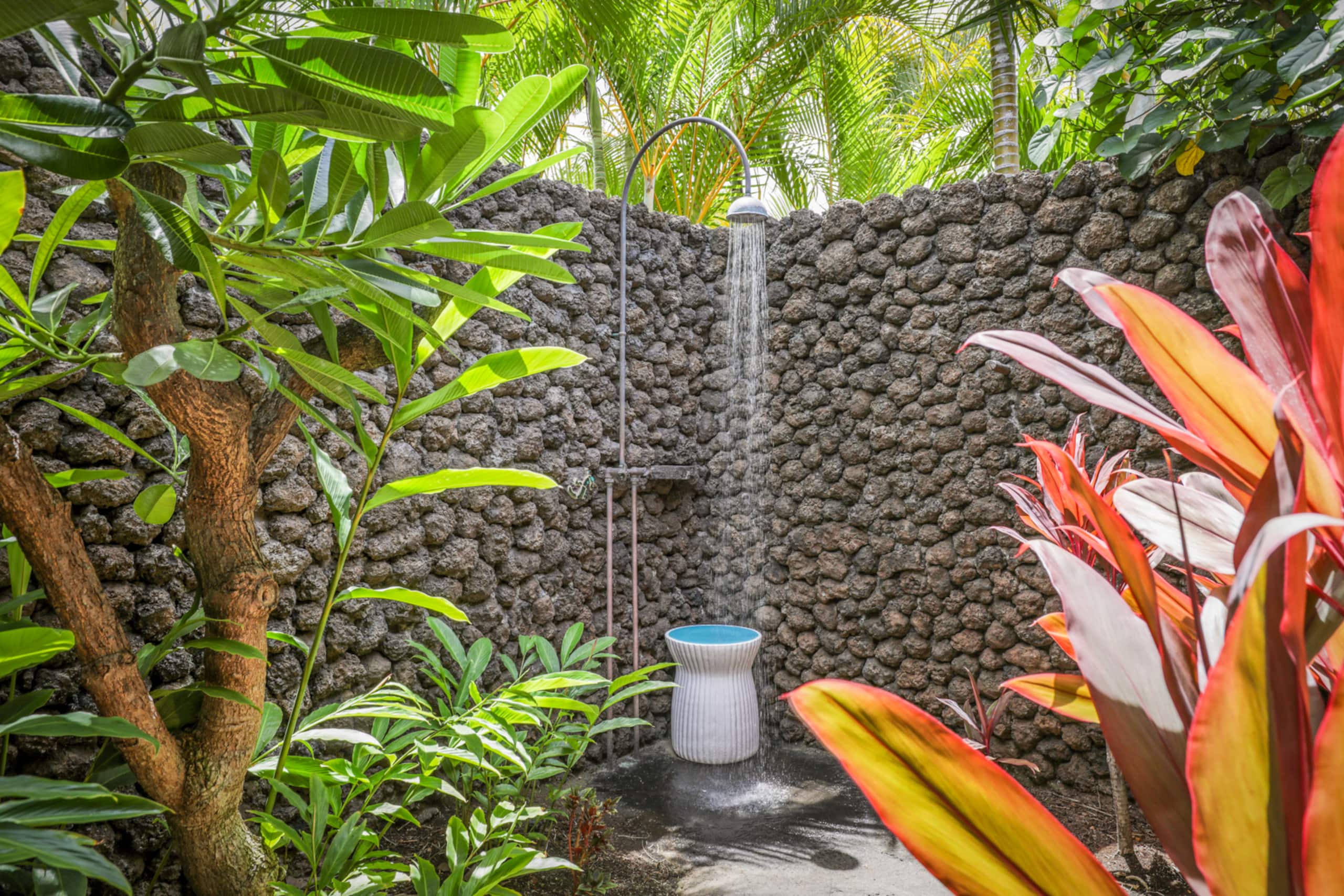 Home in Kailua-Kona · ★5.0 · 4 bedrooms · 4 beds · 4.5 baths - Image 15