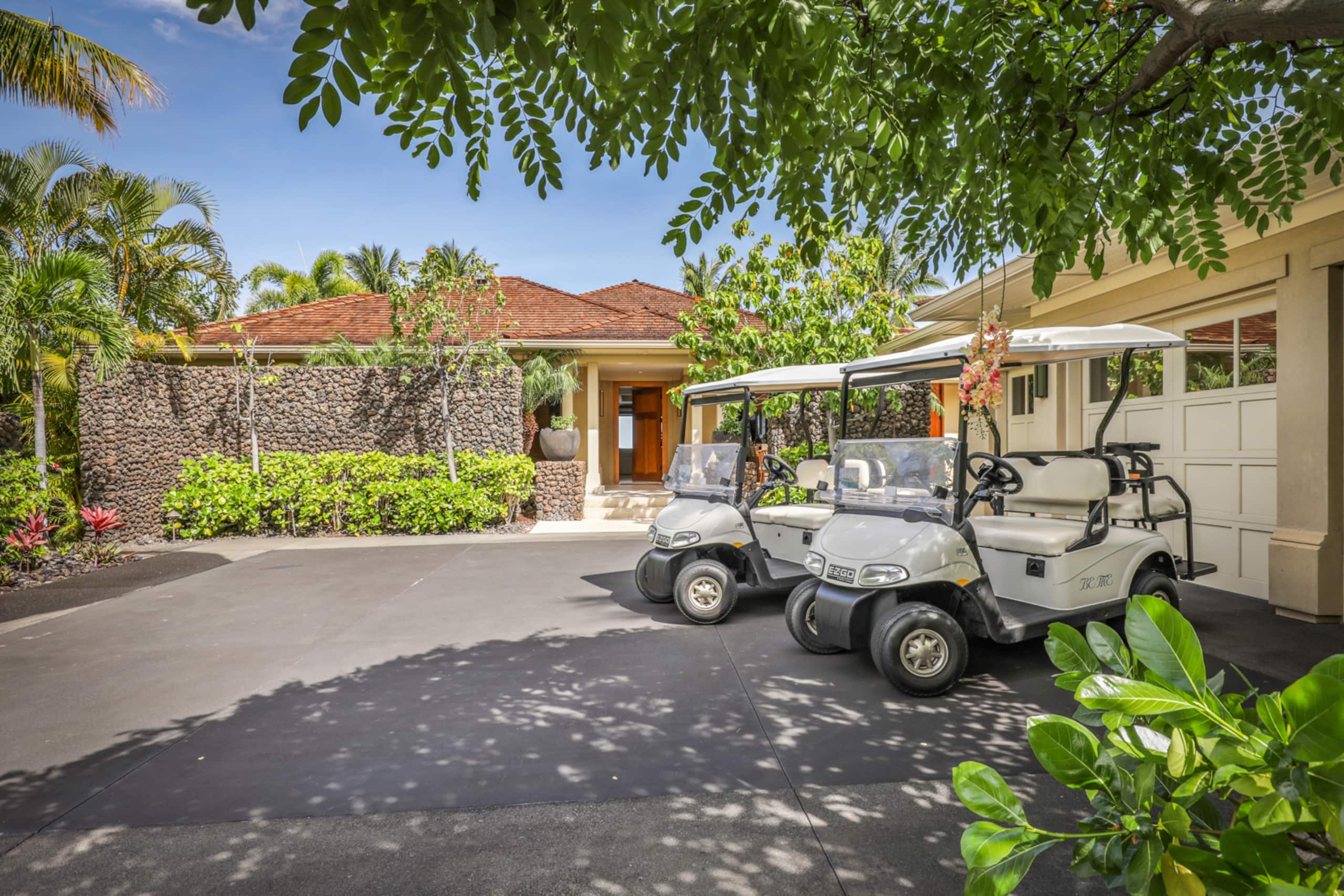 Home in Kailua-Kona · ★5.0 · 4 bedrooms · 4 beds · 4.5 baths - Image 62