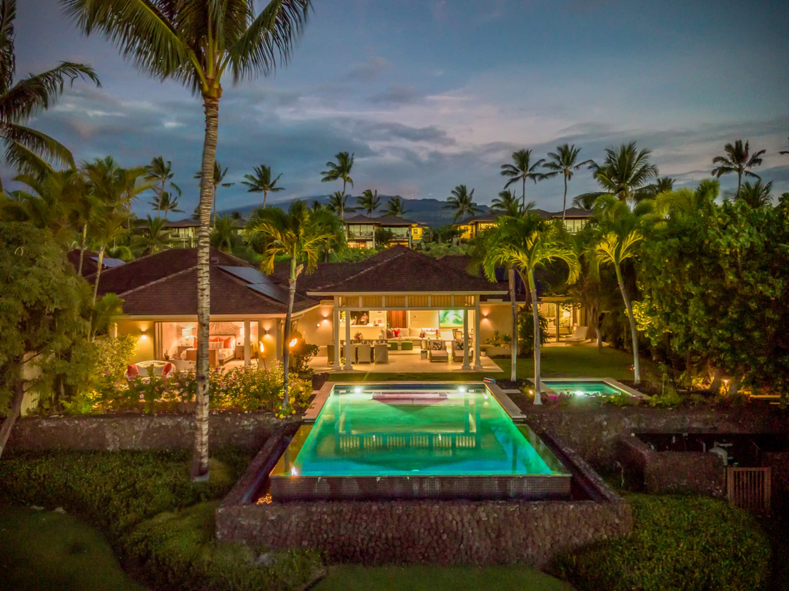 Home in Kailua-Kona · ★5.0 · 4 bedrooms · 4 beds · 4.5 baths - Image 20