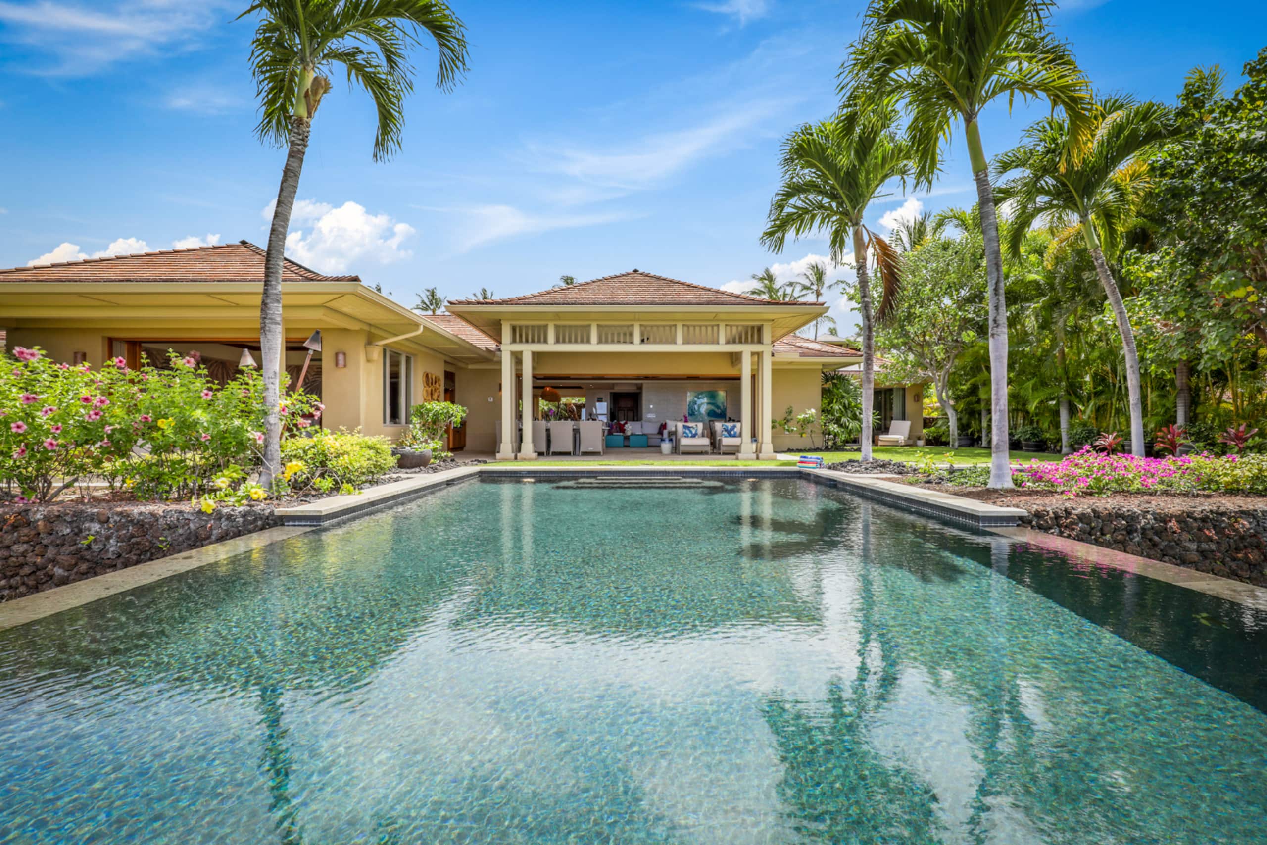Home in Kailua-Kona · ★5.0 · 4 bedrooms · 4 beds · 4.5 baths - Image 41