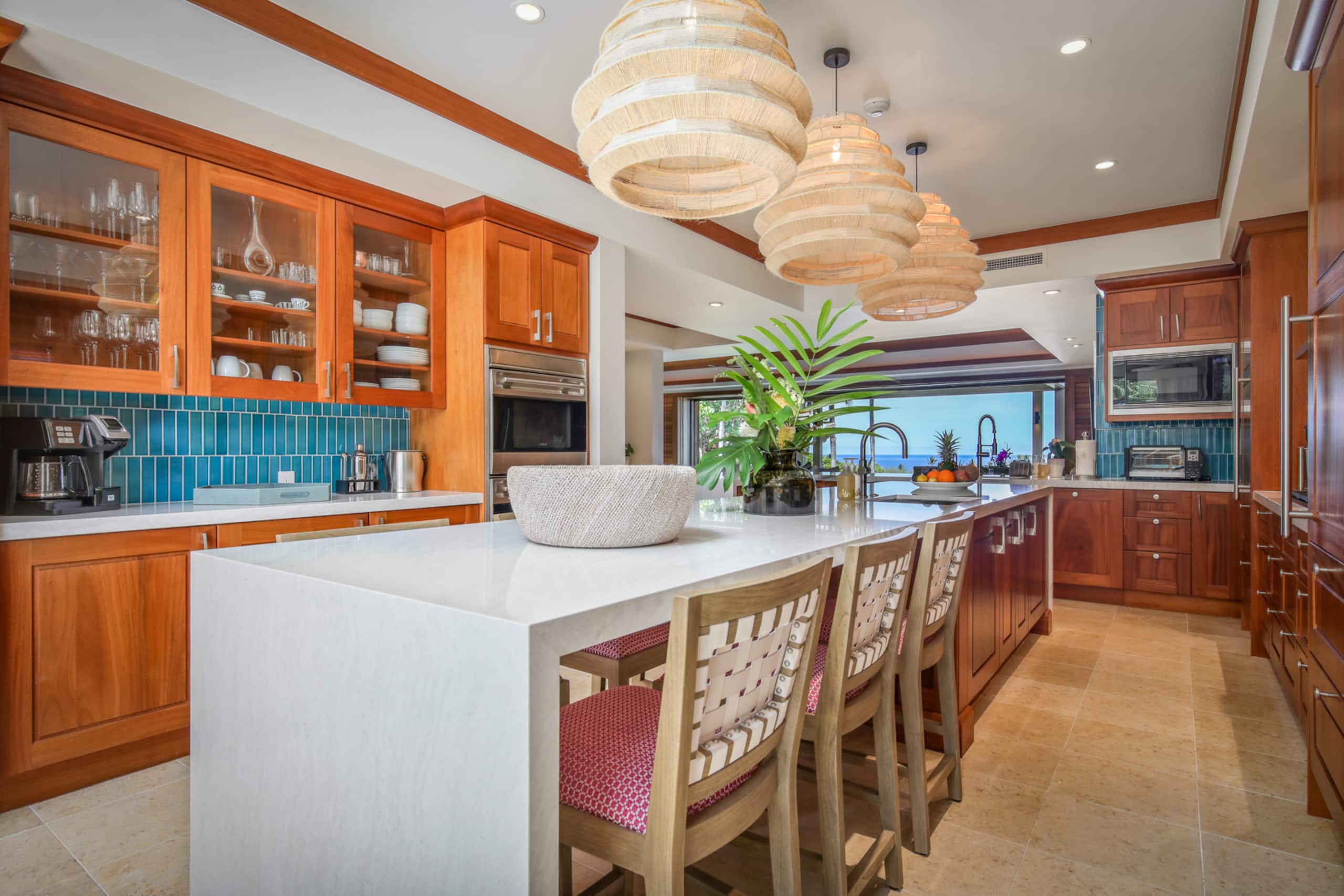 Home in Kailua-Kona · ★5.0 · 4 bedrooms · 4 beds · 4.5 baths - Image 23