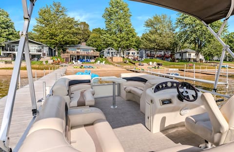 Sandy Beachfront | Pontoon Rental | Dog Friendly