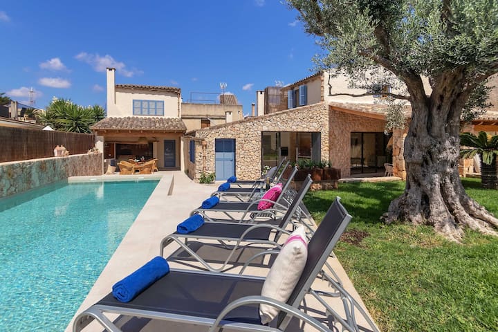 ⁨Holidayfincas-Sineu S.L.⁩ managed Airbnb listing 1