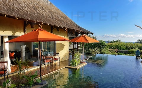 Spacious villa with access to Sofitel - Belpe