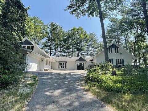 Little Wolf Hideaway