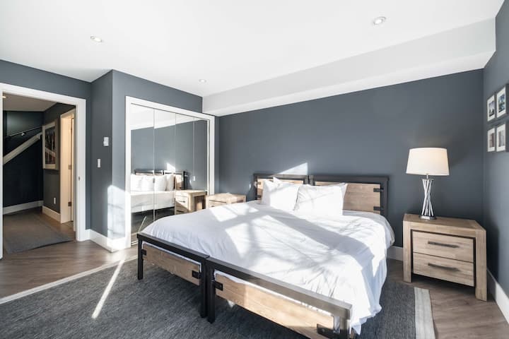 4.º dormitorio: cama «king» (opción de dos camas individuales)