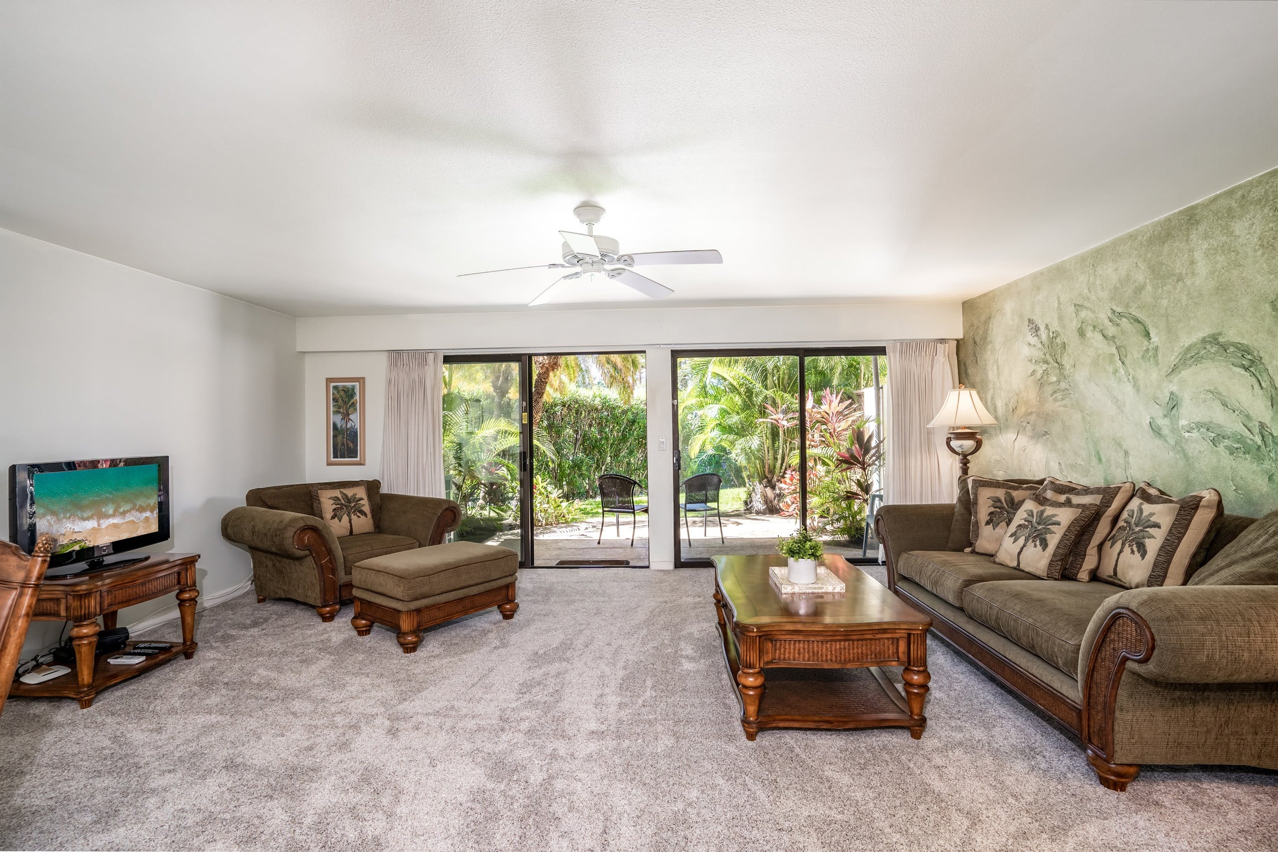 Condo in Kihei · ★4.81 · 1 bedroom · 2 beds · 2 baths - Image 2