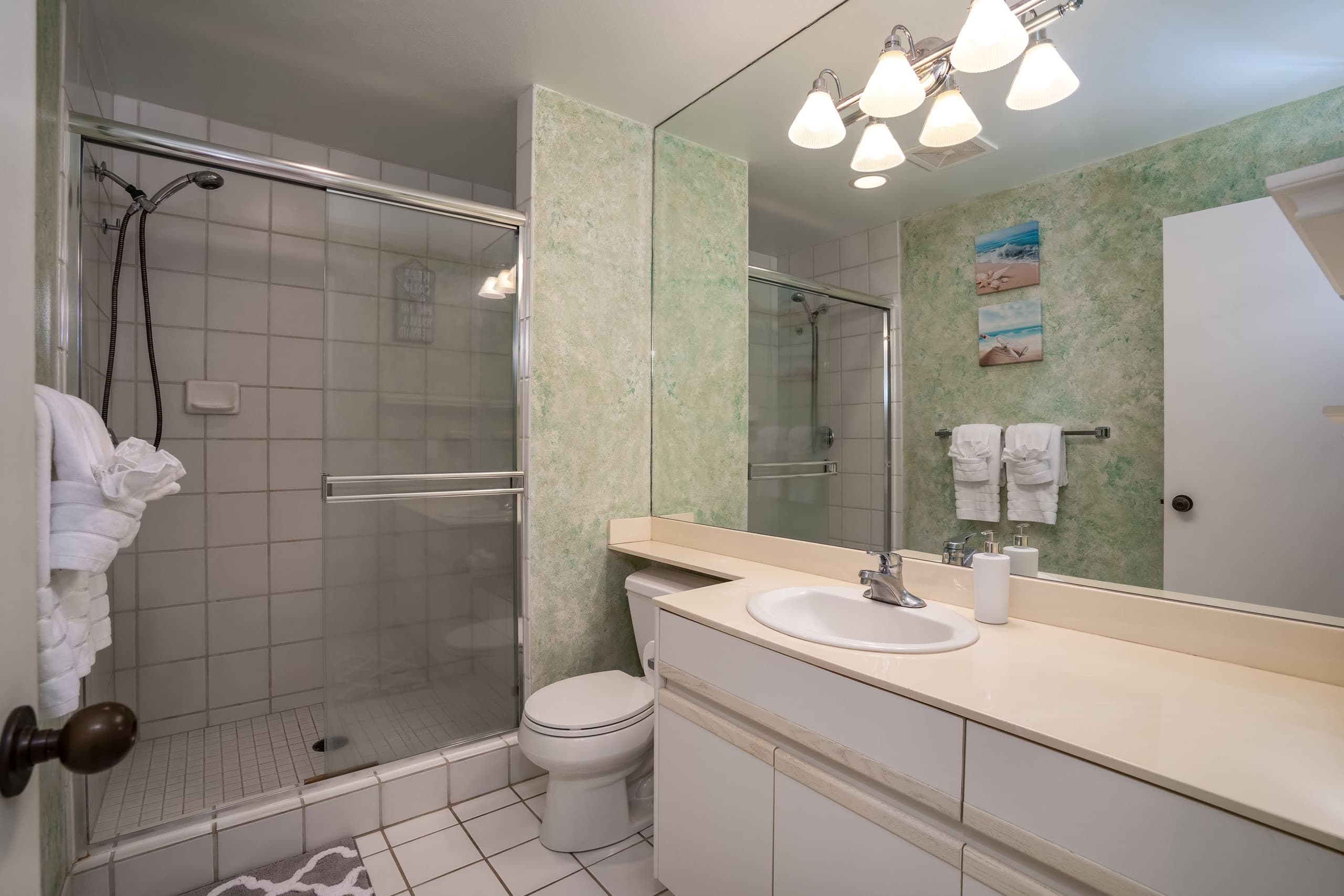 Condo in Kihei · ★4.81 · 1 bedroom · 2 beds · 2 baths - Image 14