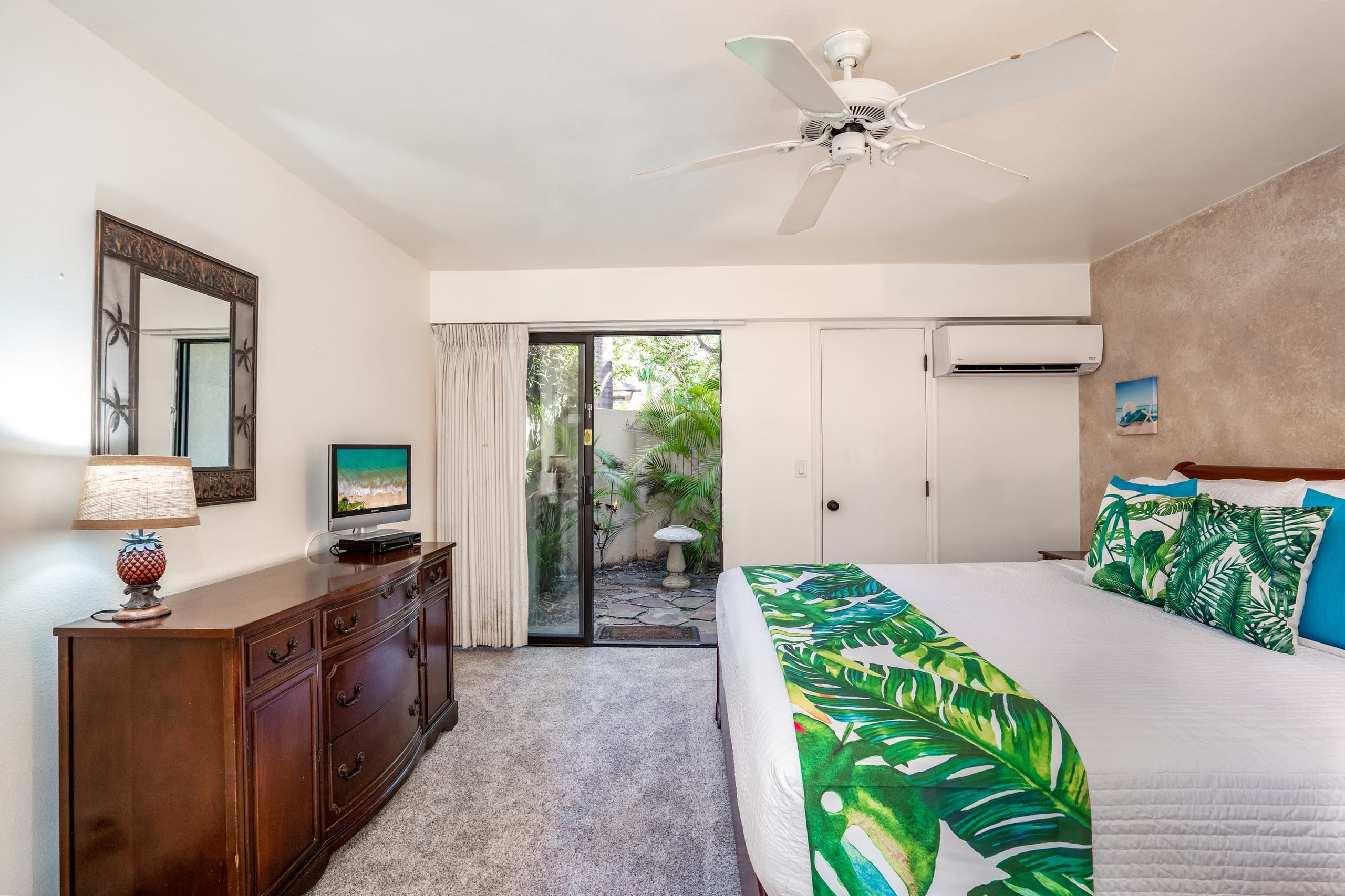 Condo in Kihei · ★4.81 · 1 bedroom · 2 beds · 2 baths - Image 15