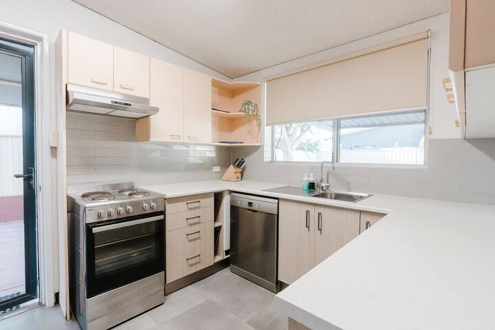 Weja – 4 Bedroom family home with a pool gallery image 3