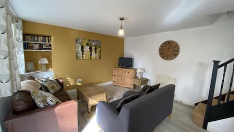 Cottage adjacent to the pub at The New Inn