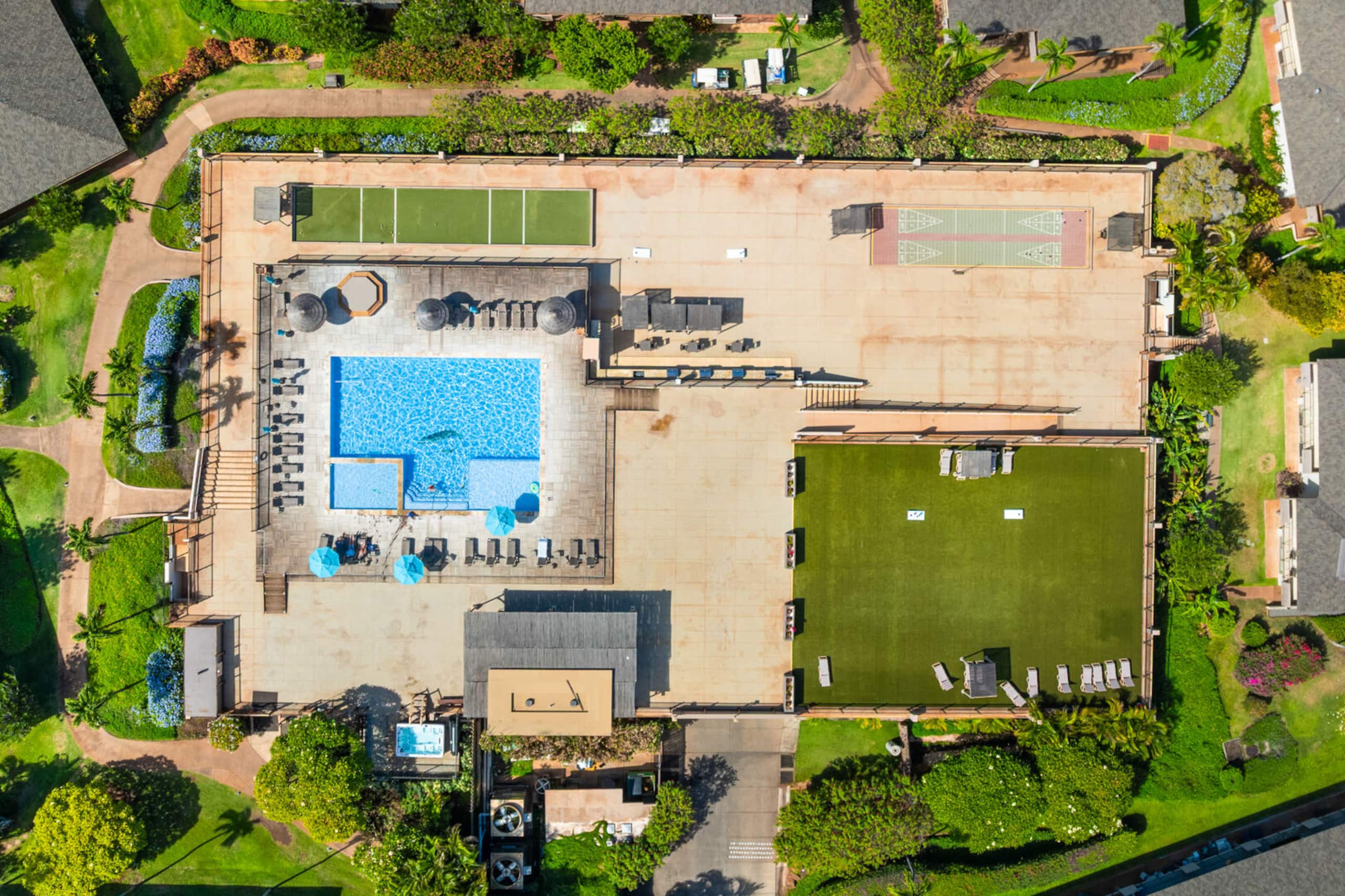 Condo in Lahaina · ★4.71 · 1 bedroom · 2 beds · 1 private bath - Image 63