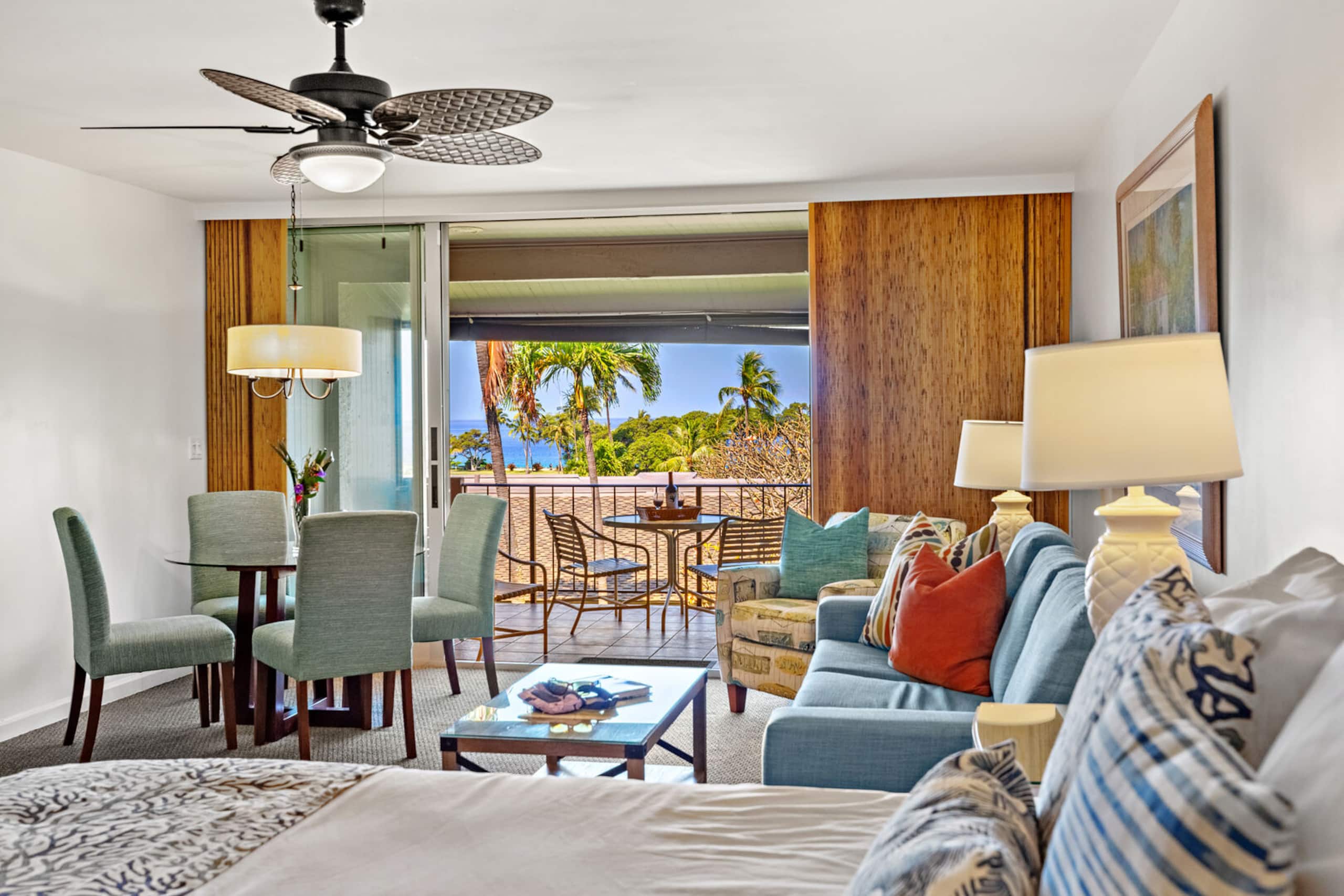Condo in Lahaina · ★4.71 · 1 bedroom · 2 beds · 1 private bath - Image 3