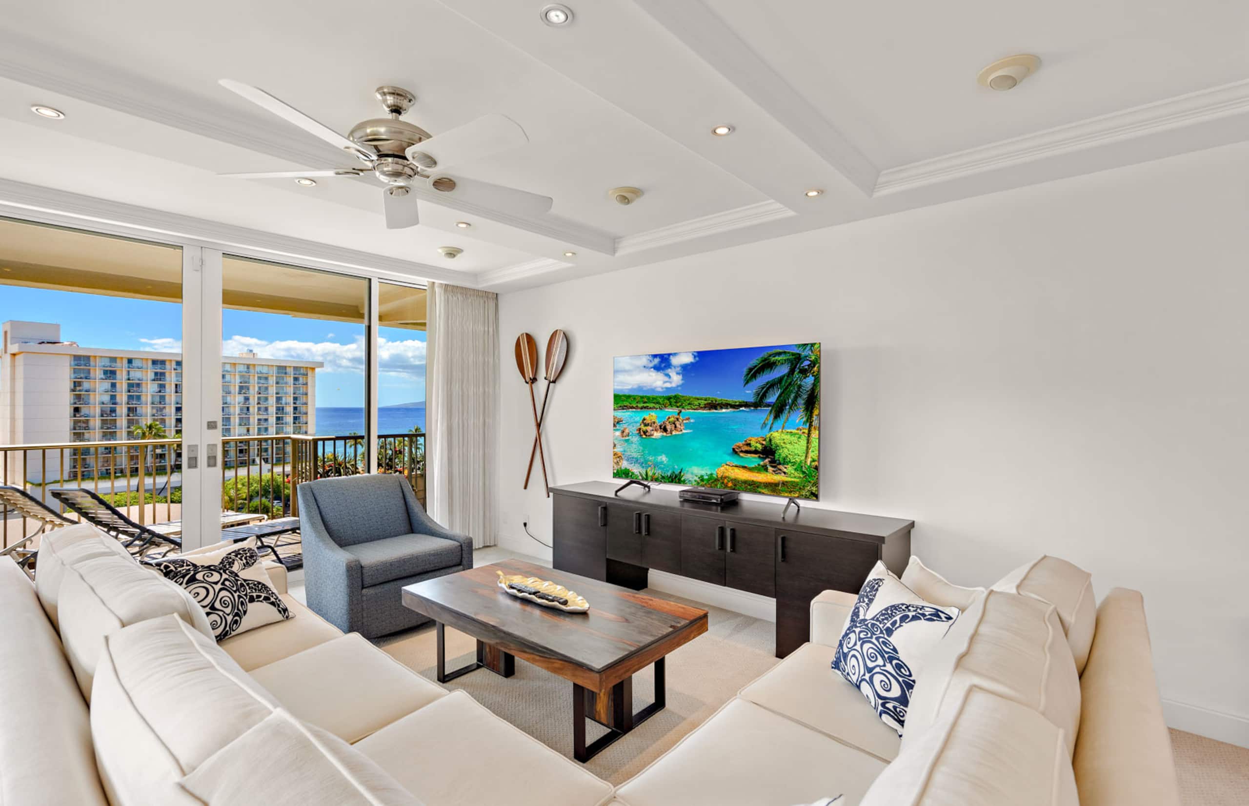 Condo in Lahaina · ★4.87 · 2 bedrooms · 3 beds · 2 baths - Image 18
