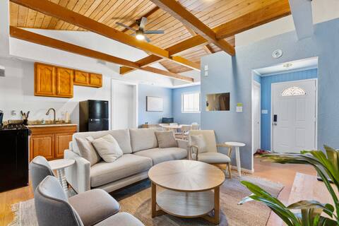 Cozy 3BR Home: Great for Long Stays