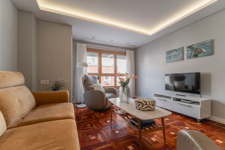 Bright & elegant -2 Bedrooms 2 Baths -Salamanca