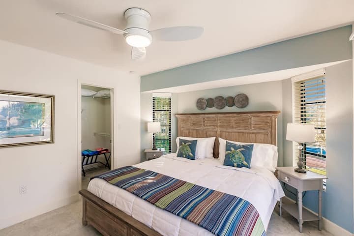 Comfortable king bed