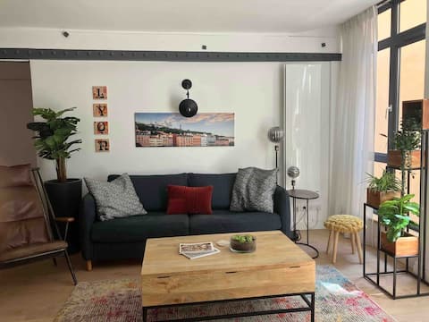 Propriété Airbnb réussie: Renovated 56m2 1 Br apt 5min Opera Terreaux à Lyon 1er Arrondissement