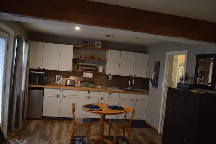Lake St.claire Waterfront, 1 Beds / 1 Bath - Sunwood Lake, WA