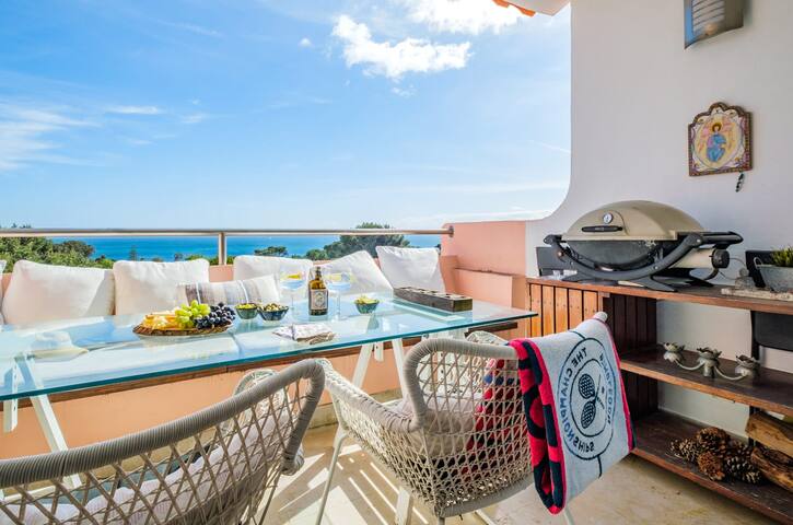 Luxury Sea View Apartment by Portugal Portfolio gallery image 4