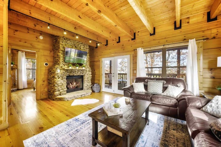 Summer Special! Close To Dollywood! 3 Master Suites! Pets Welcome! - Pigeon Forge, TN