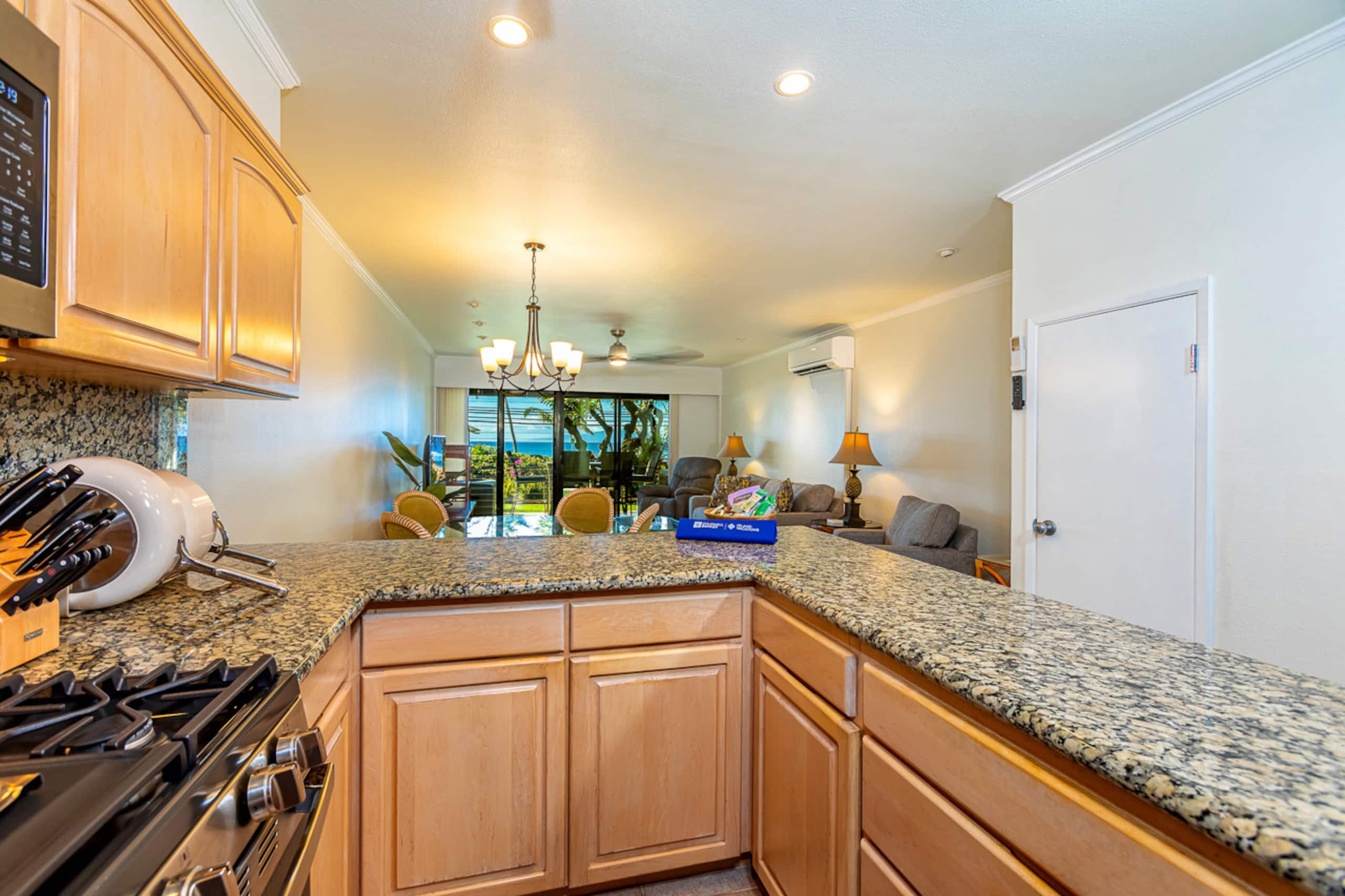 Condo in Kihei · ★4.88 · 2 bedrooms · 2 beds · 1.5 baths - Image 18
